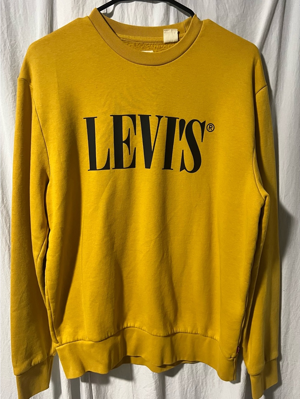 Levi's Men's Crewneck Sweatshirt - Mustard